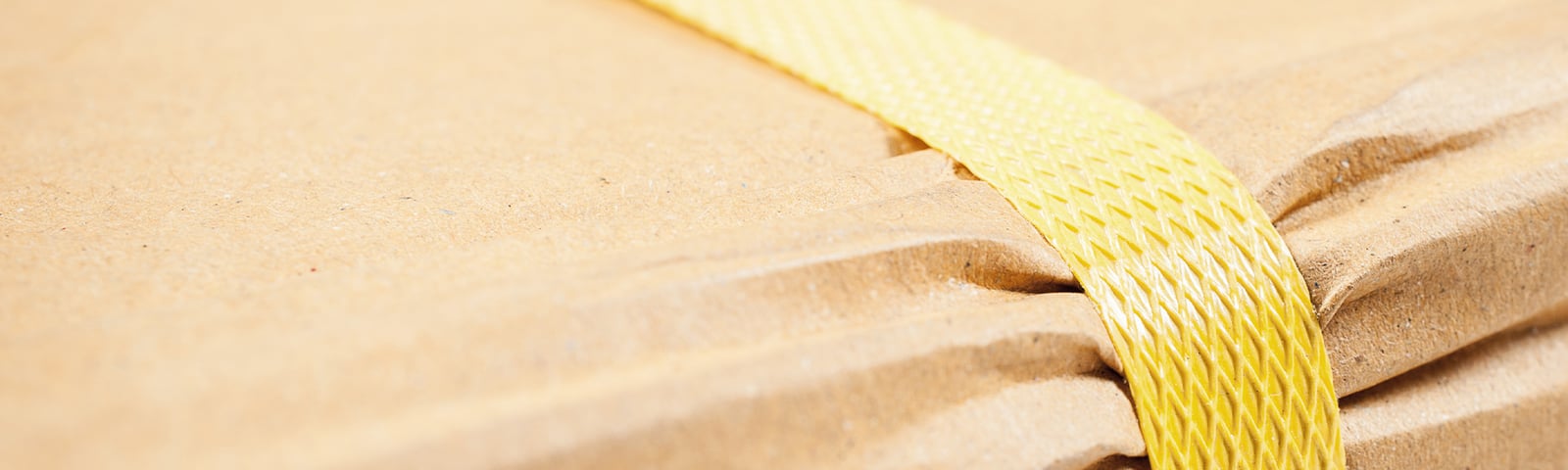Bronscheiding van straps resulteert in hoogwaardige recycling