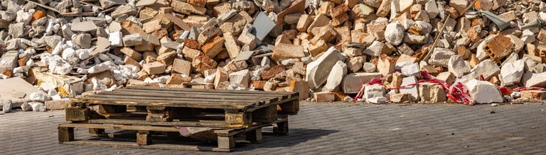Grip op grondstoffen op de bouwplaats: waarom is afvalmanagement alleen niet meer genoeg?