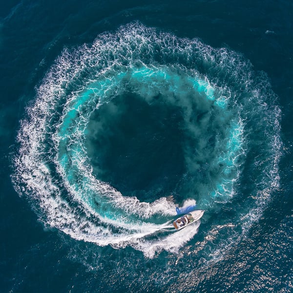 Close the Gap: waarom circulair denken niet genoeg is De wereld wordt minder circulair. In 2025 is slechts ... | Milgro