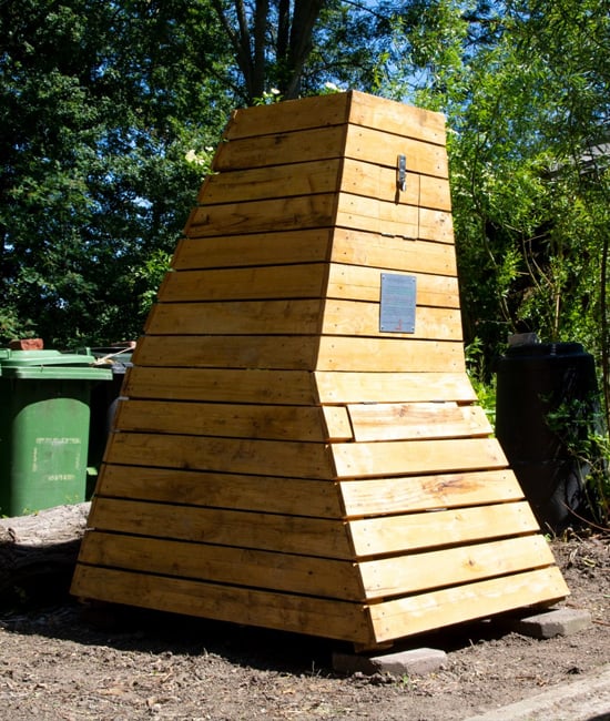 Over Compost Community Als het aan ons ligt belandt geen klokhuis of stukje komkommer meer in de afvalbak. ... | Milgro